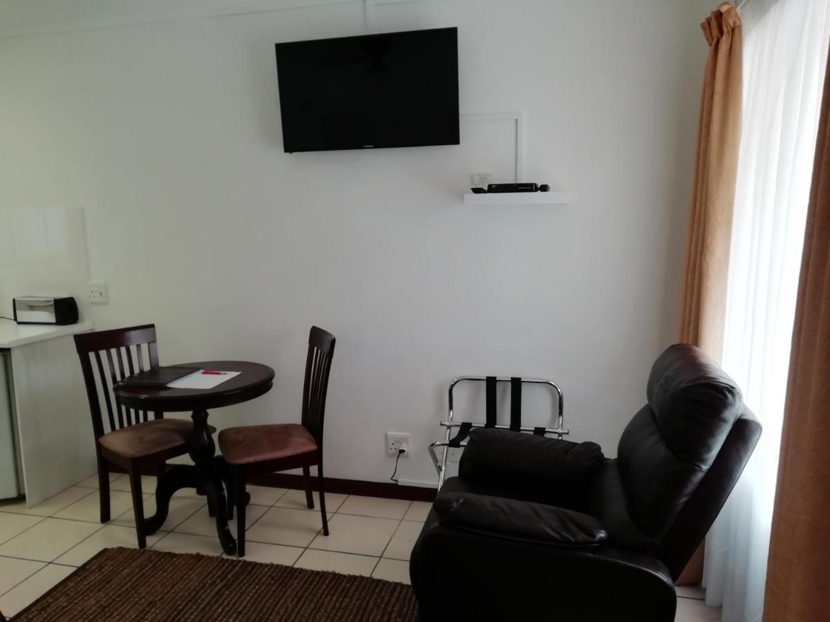 Newton Sands Guesthouse Port Elizabeth Exterior foto